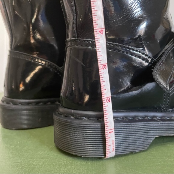 Dr. Martens VI Patent Leather Buckled Engineer Boots *Thailand* - Picture 7 of 11